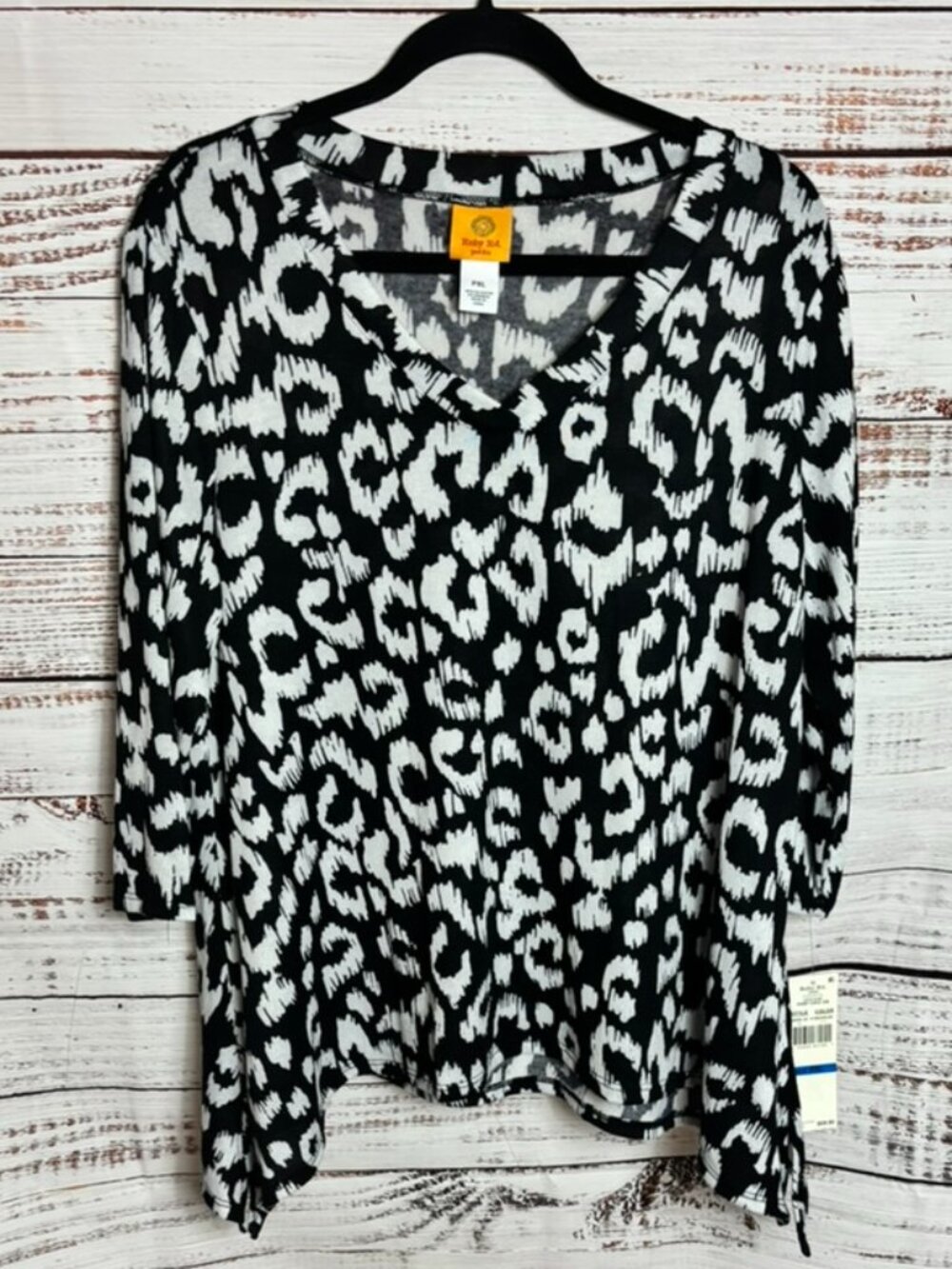 NWT Ruby Rd. Petite black & white light weight knit 3/4 sleeve size PXL qty=2